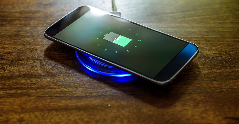 Top 5 Smartphones That Support Wireless Charging In India