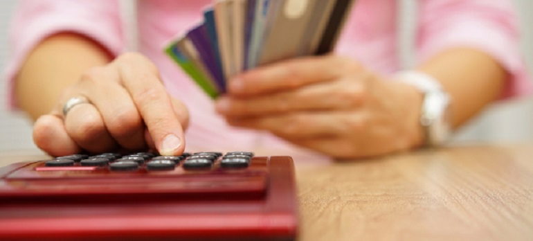 Struggling with Costly Credit Card Dues? Consider shifting to Personal Loans