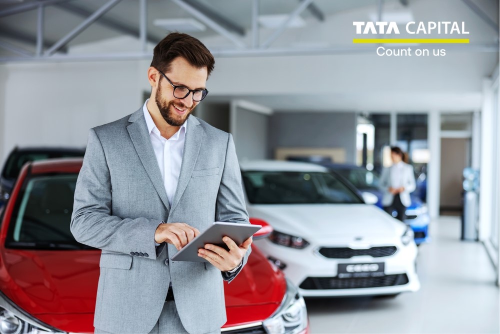 What is On Road Price and Ex-Showroom Price?