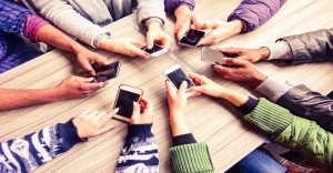 Mobile Phones with 256GB & Above Internal Storage Space